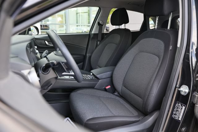 Used 2023 Hyundai Kona SE FWD image 20