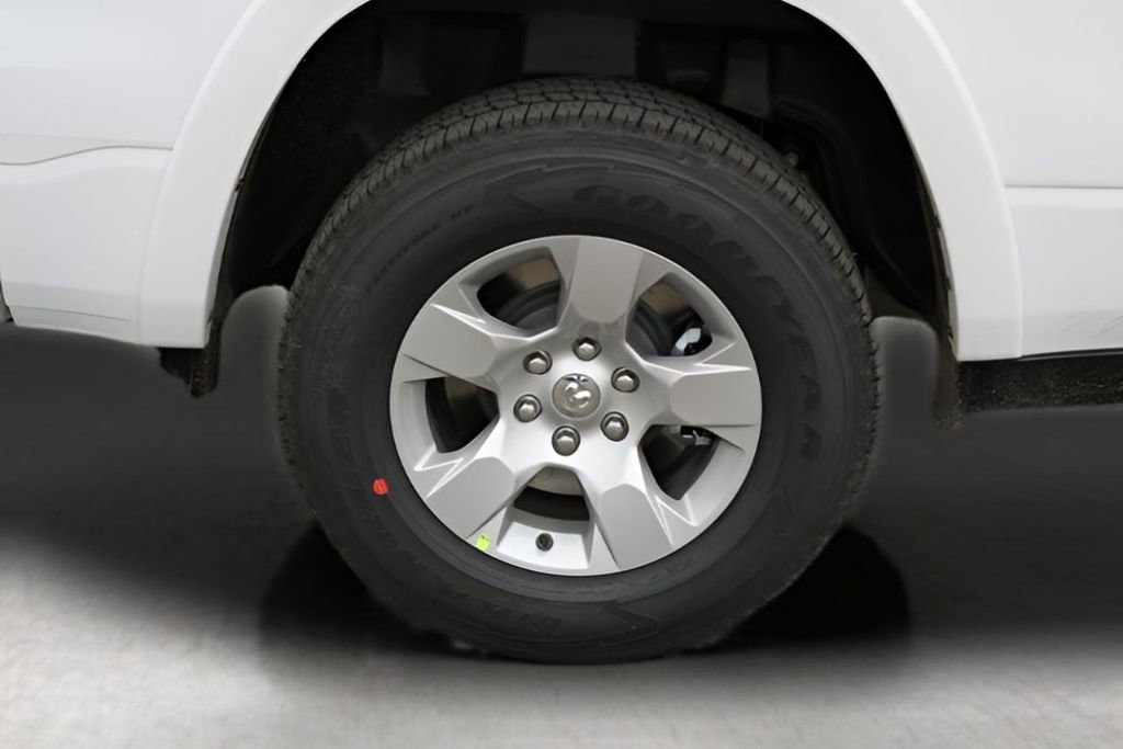 New 2026 RAM 1500 Lone Star AWD/4WD image 9