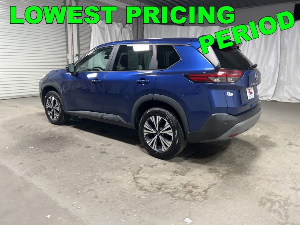 Used 2022 Nissan Rogue SV image 5