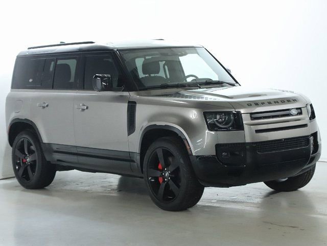 Certified 2024 Land Rover Defender 110 X-Dynamic SE image 11