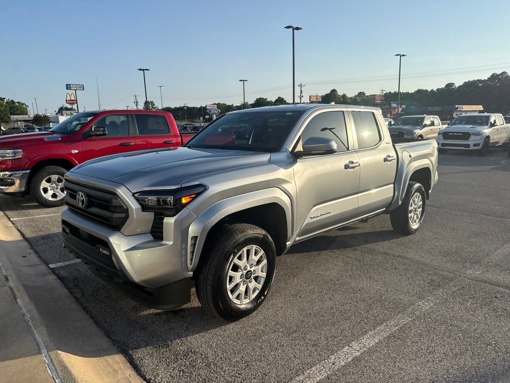 Used 2024 Toyota Tacoma SR5 w/ SR5 Upgrade Package AWD/4WD video 2