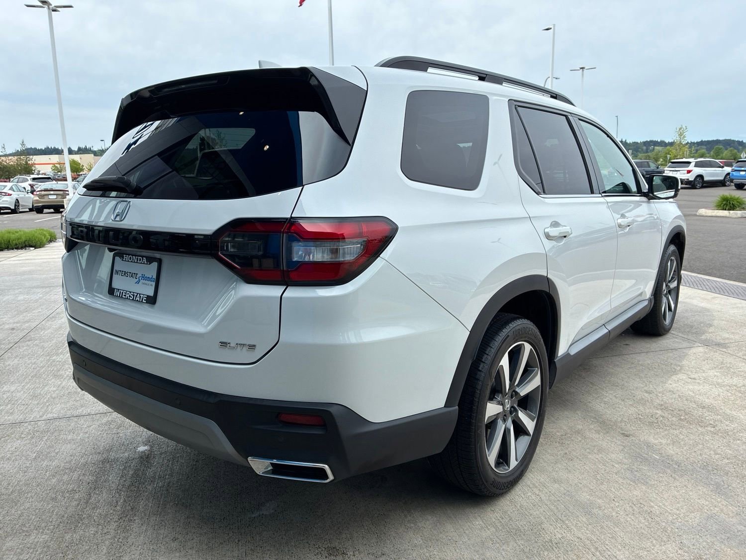 Used 2025 Honda Pilot Elite image 5
