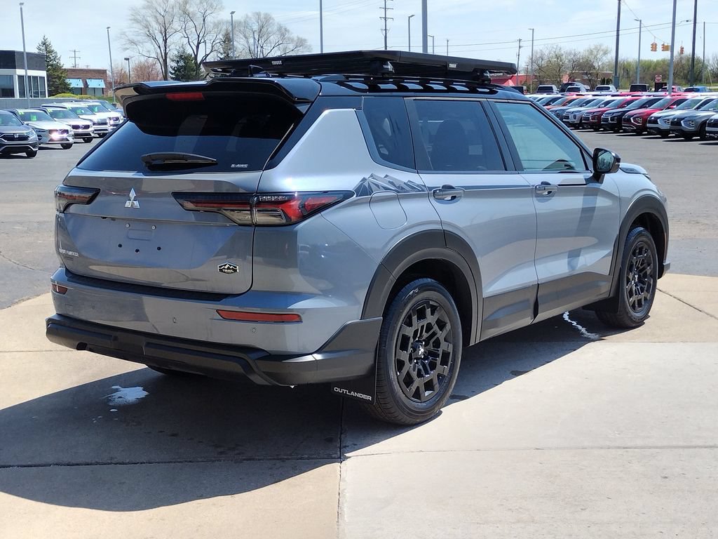 New 2026 Mitsubishi Outlander AWD image 16