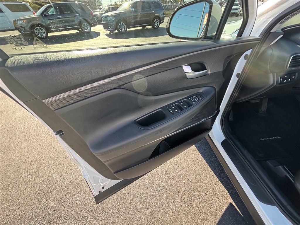 Used 2019 Hyundai Santa Fe SEL image 12