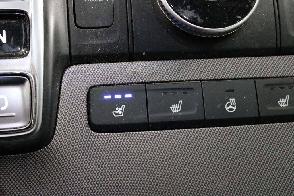 Used 2021 Hyundai Palisade Limited w/ Cargo Package image 36