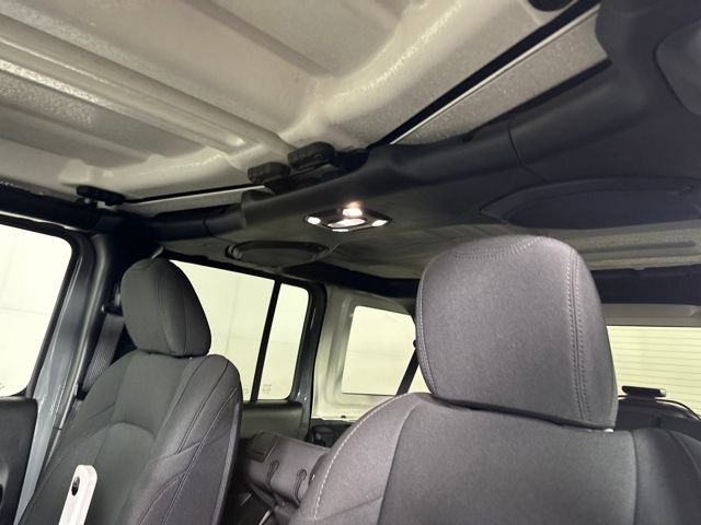 Used 2023 Jeep Wrangler Unlimited w/ Cold Weather Group image 12