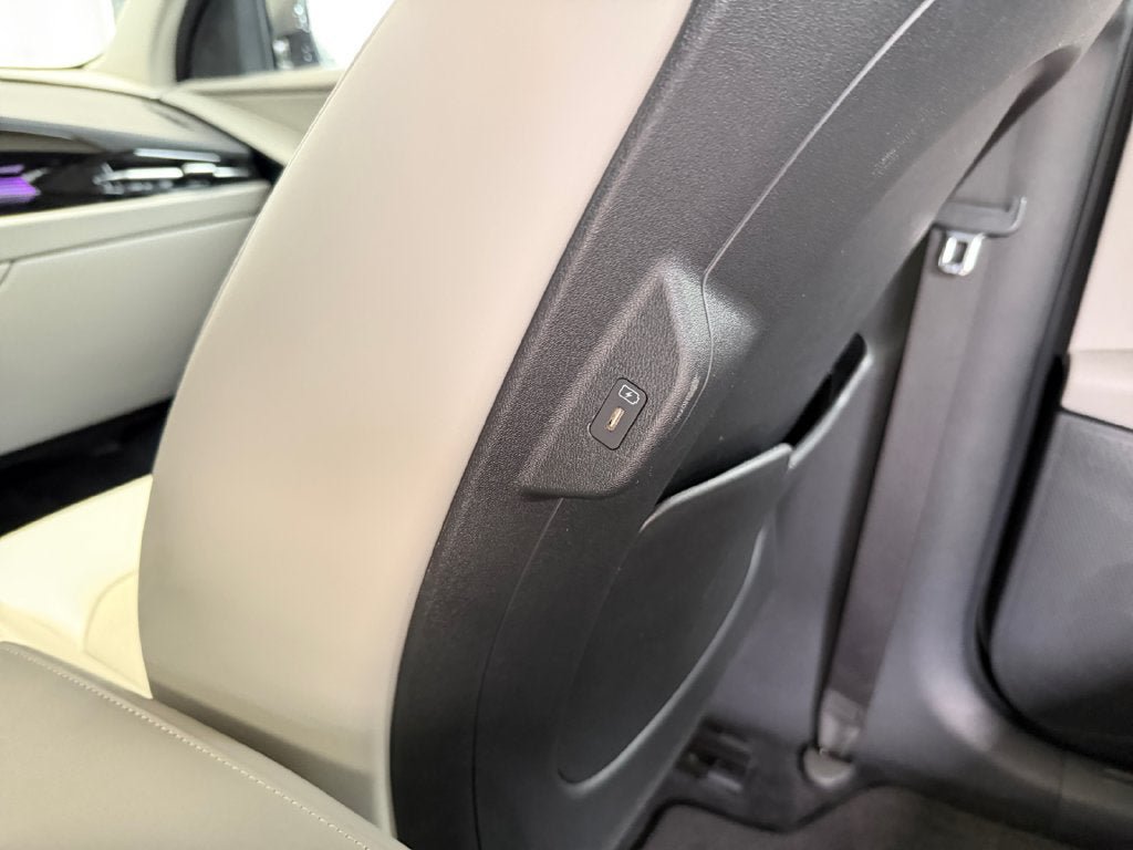 Used 2023 Kia Niro Wind FWD image 33