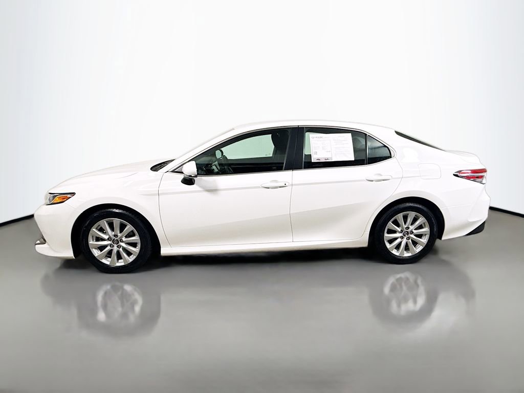Certified 2018 Toyota Camry LE FWD image 4