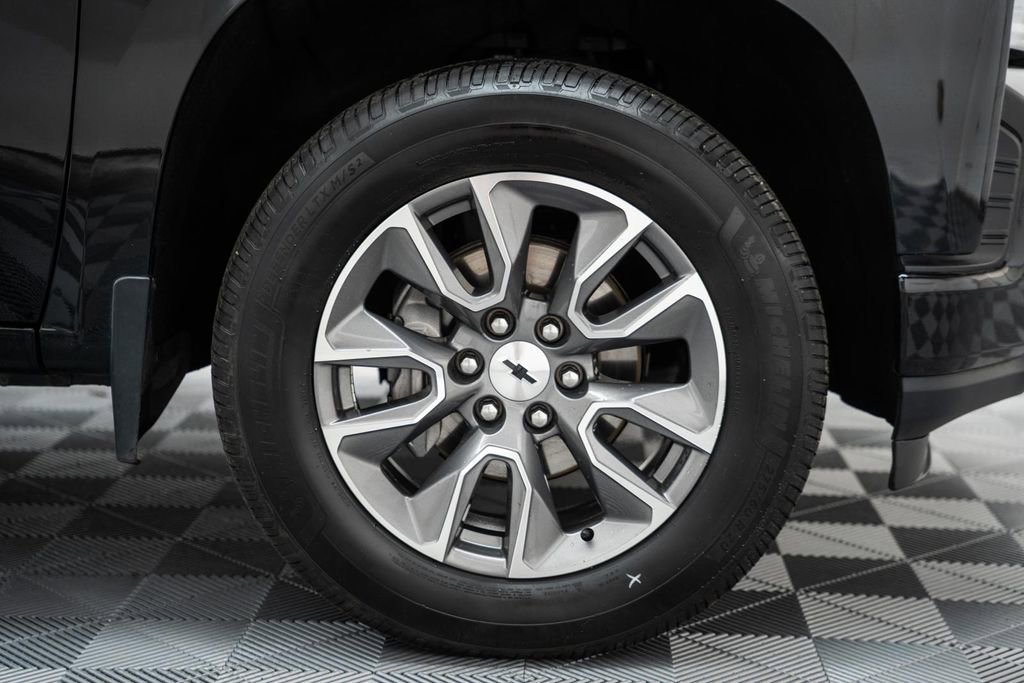 Used 2019 Chevrolet Silverado 1500 RST image 19