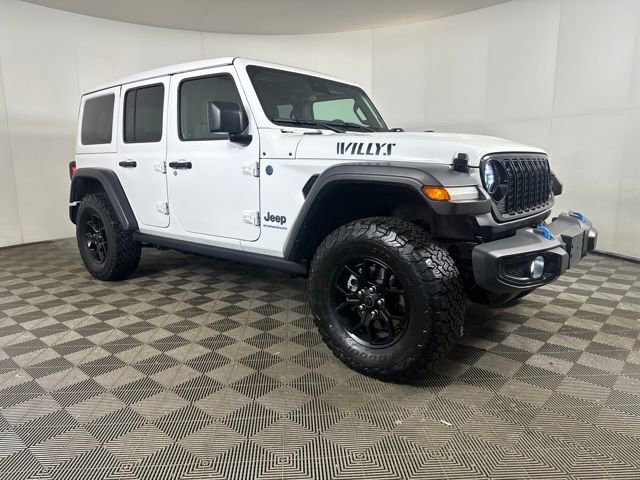 Used 2024 Jeep Wrangler Unlimited image 2