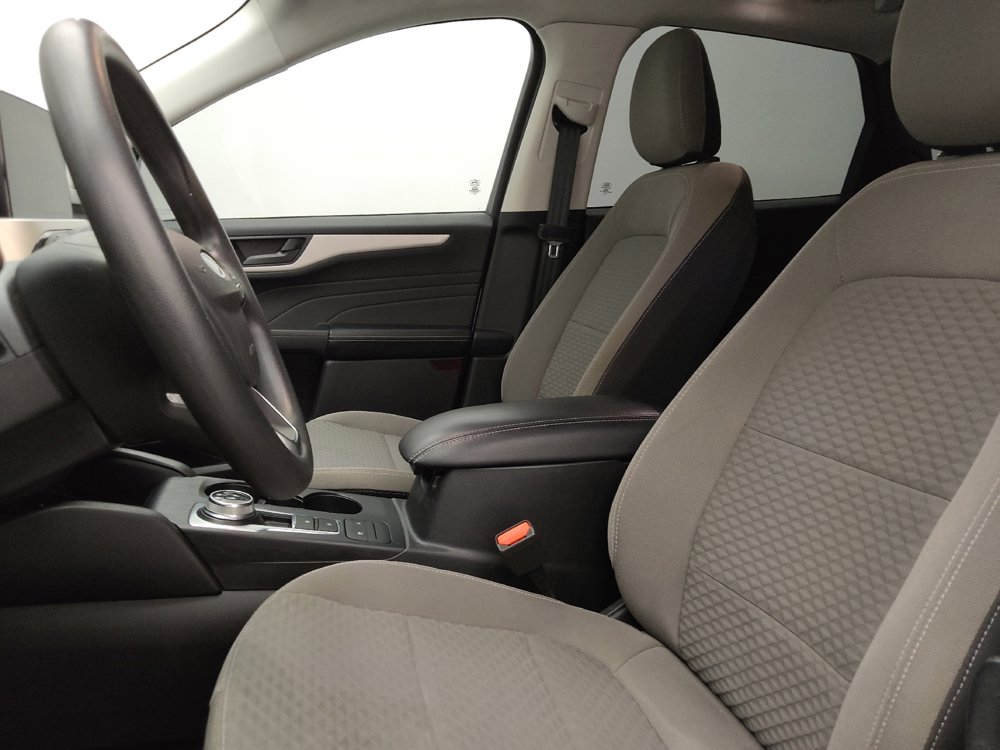 Used 2022 Ford Escape SE image 17