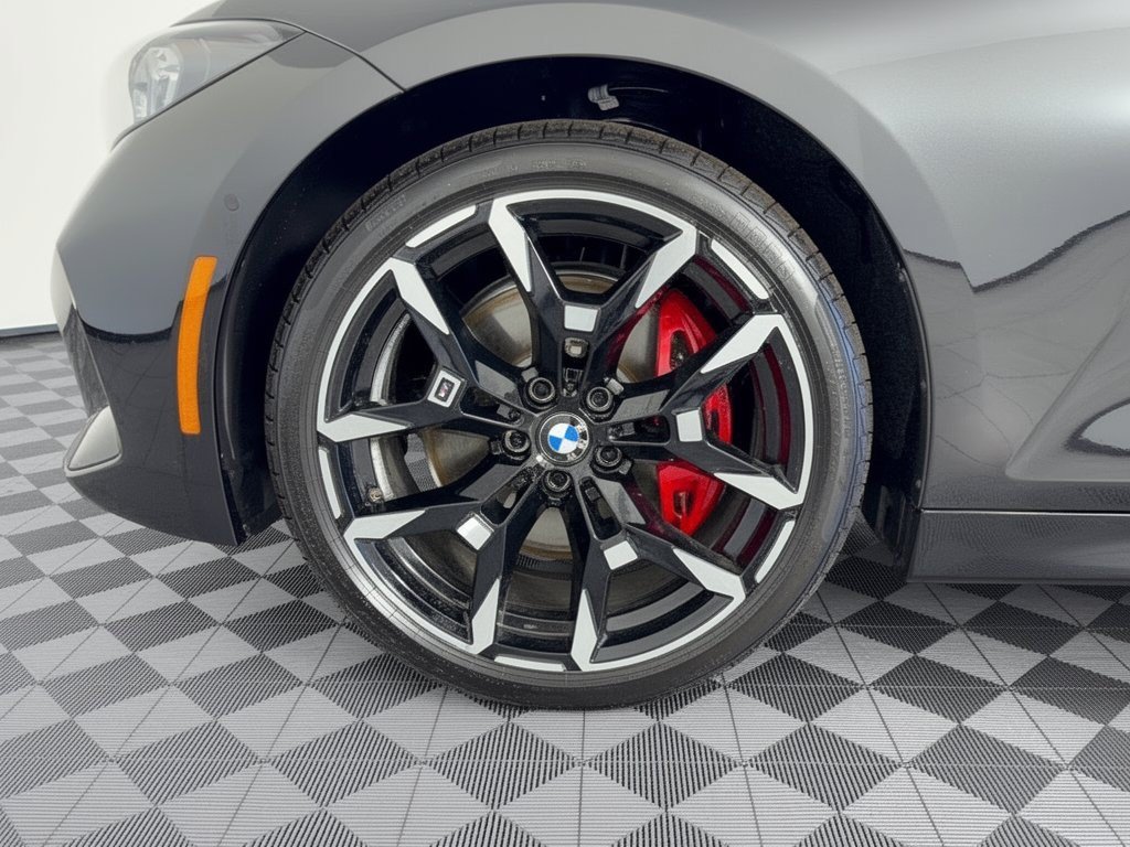 New 2026 BMW 330i xDrive Sedan w/ M Sport Package AWD/4WD image 13