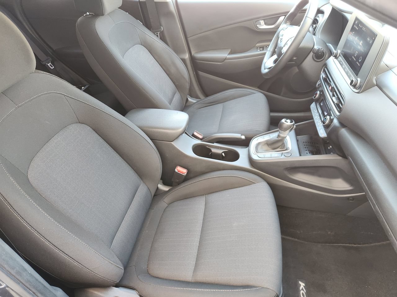 Used 2022 Hyundai Kona SEL w/ Convenience Package FWD image 9