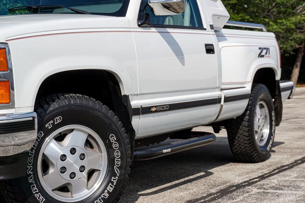 Used 1992 Chevrolet Silverado 1500 4x4 Regular Cab image 58