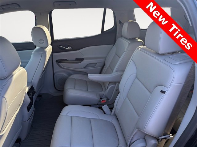 Used 2022 GMC Acadia SLT w/ Preferred Package image 13