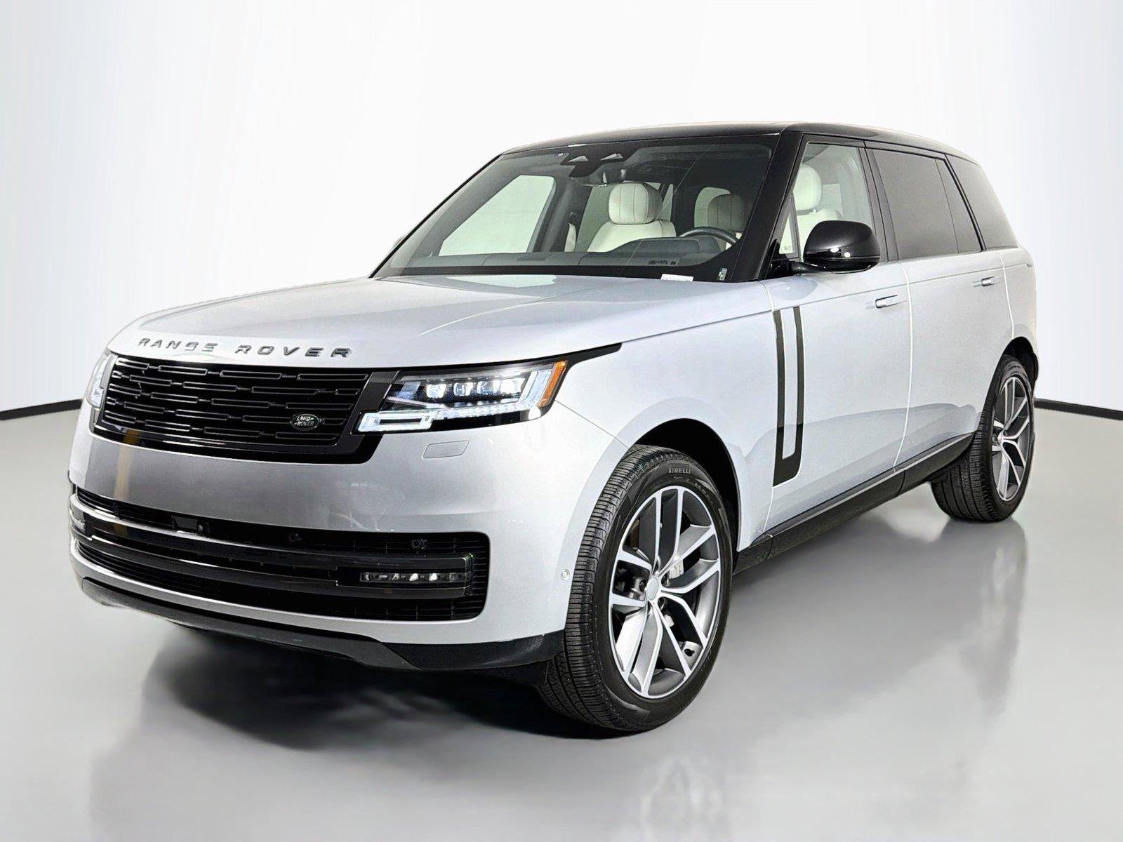 Certified 2025 Land Rover Range Rover Long Wheelbase SE AWD/4WD image 1