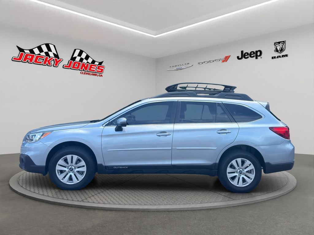 Used 2017 Subaru Outback 2.5i Premium AWD/4WD image 3
