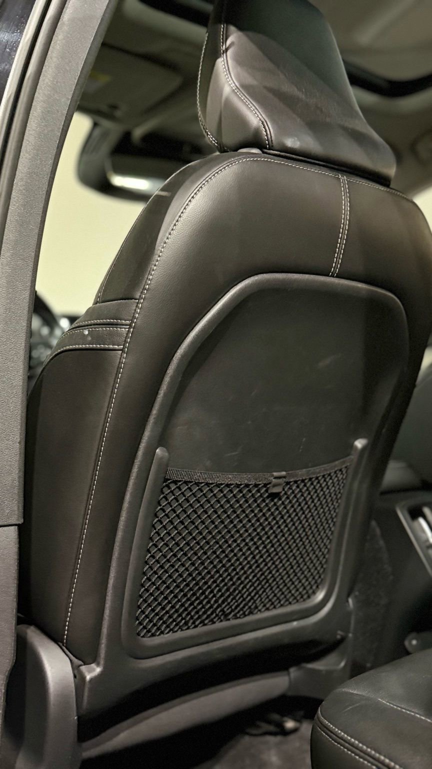 Used 2020 Volvo XC40 T5 Momentum image 40