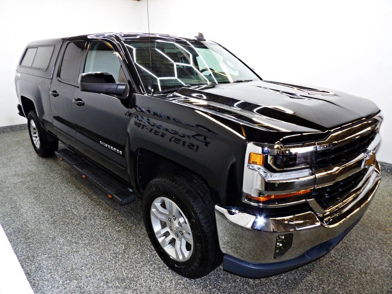 Used 2019 Chevrolet Silverado 1500 LT w/ All Star Edition AWD/4WD image 3