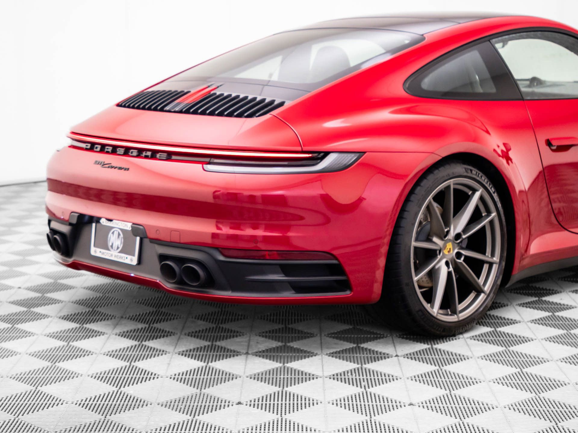 Used 2021 Porsche 911 Carrera RWD image 32