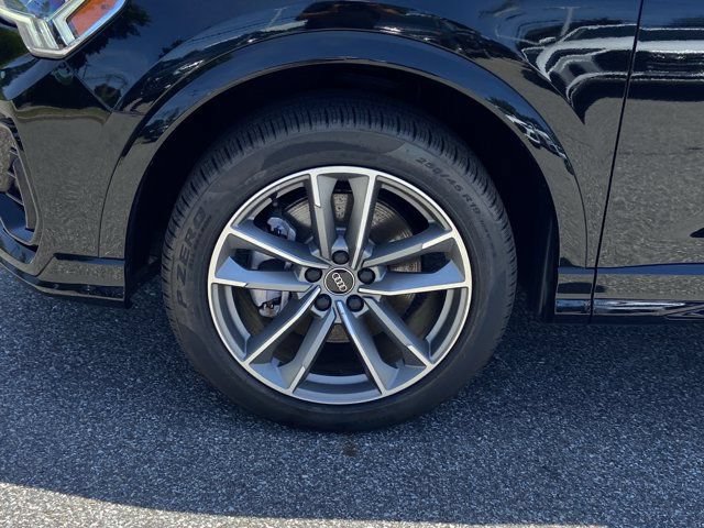 Certified 2023 Audi Q3 2.0T Premium w/ Black Optic Sport Package AWD/4WD image 8