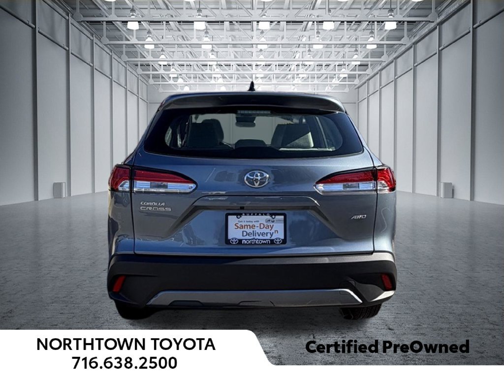 Used 2024 Toyota Corolla Cross L AWD/4WD image 8