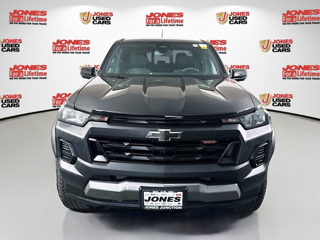 Used 2024 Chevrolet Colorado Trail Boss w/ Technology Package AWD/4WD image 11