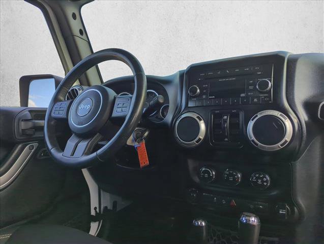 Used 2015 Jeep Wrangler Unlimited Sahara w/ Max Tow Package image 28