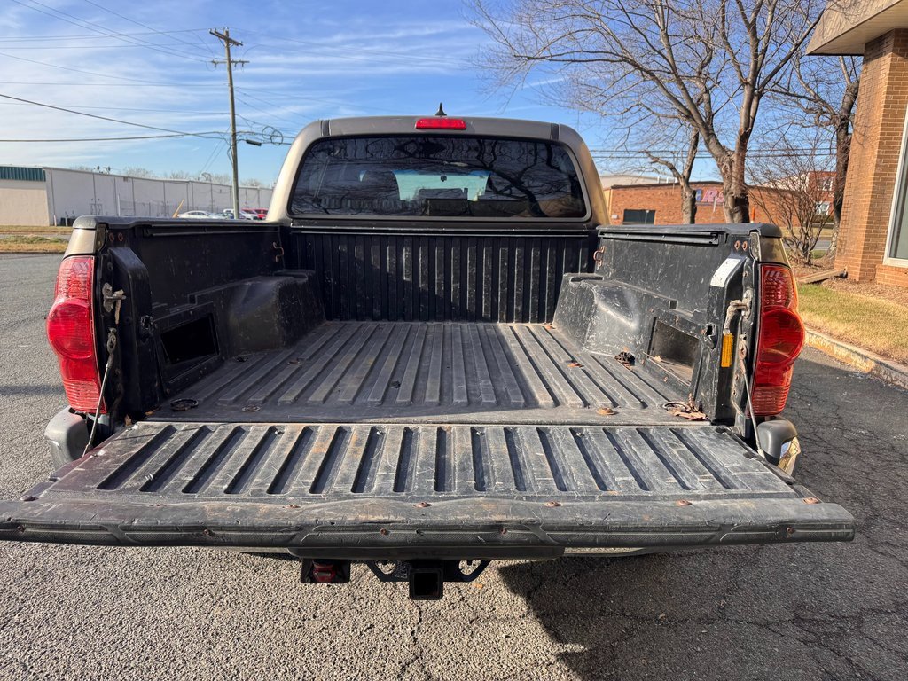 Used 2014 Toyota Tacoma PreRunner w/ SR5 Package image 17