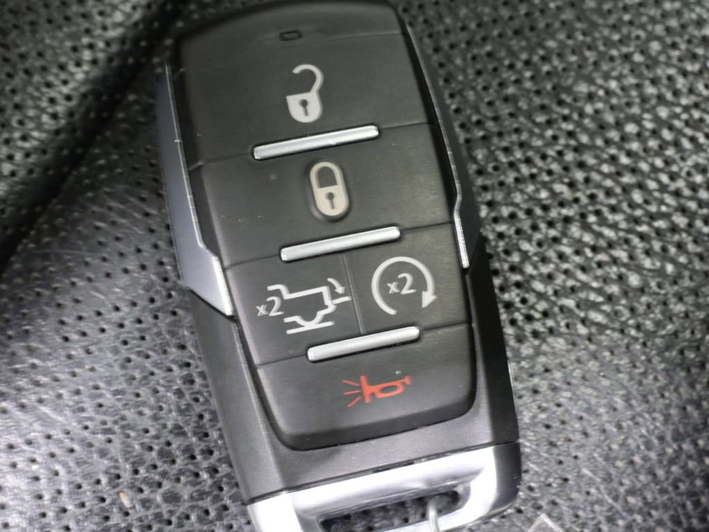 Used 2023 RAM 1500 Laramie AWD/4WD image 25