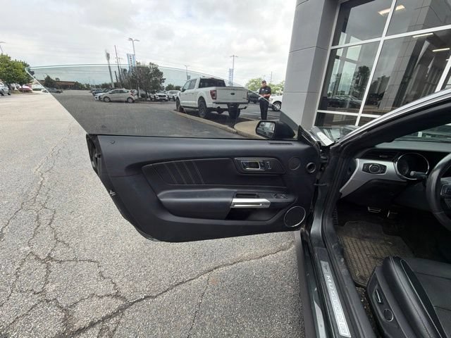 Used 2015 Ford Mustang Premium RWD image 12