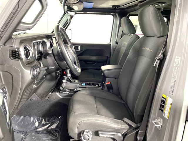 Used 2022 Jeep Wrangler Unlimited Sahara w/ Cold Weather Group AWD/4WD image 18