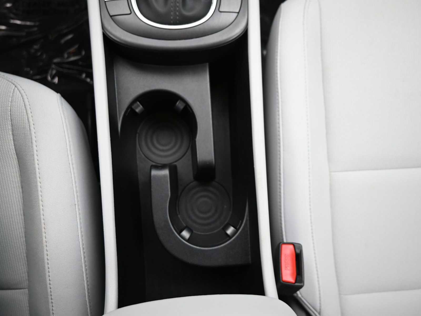 Used 2024 Hyundai Kona SEL AWD/4WD image 19