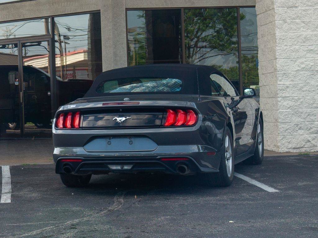 Used 2019 Ford Mustang Convertible RWD image 3