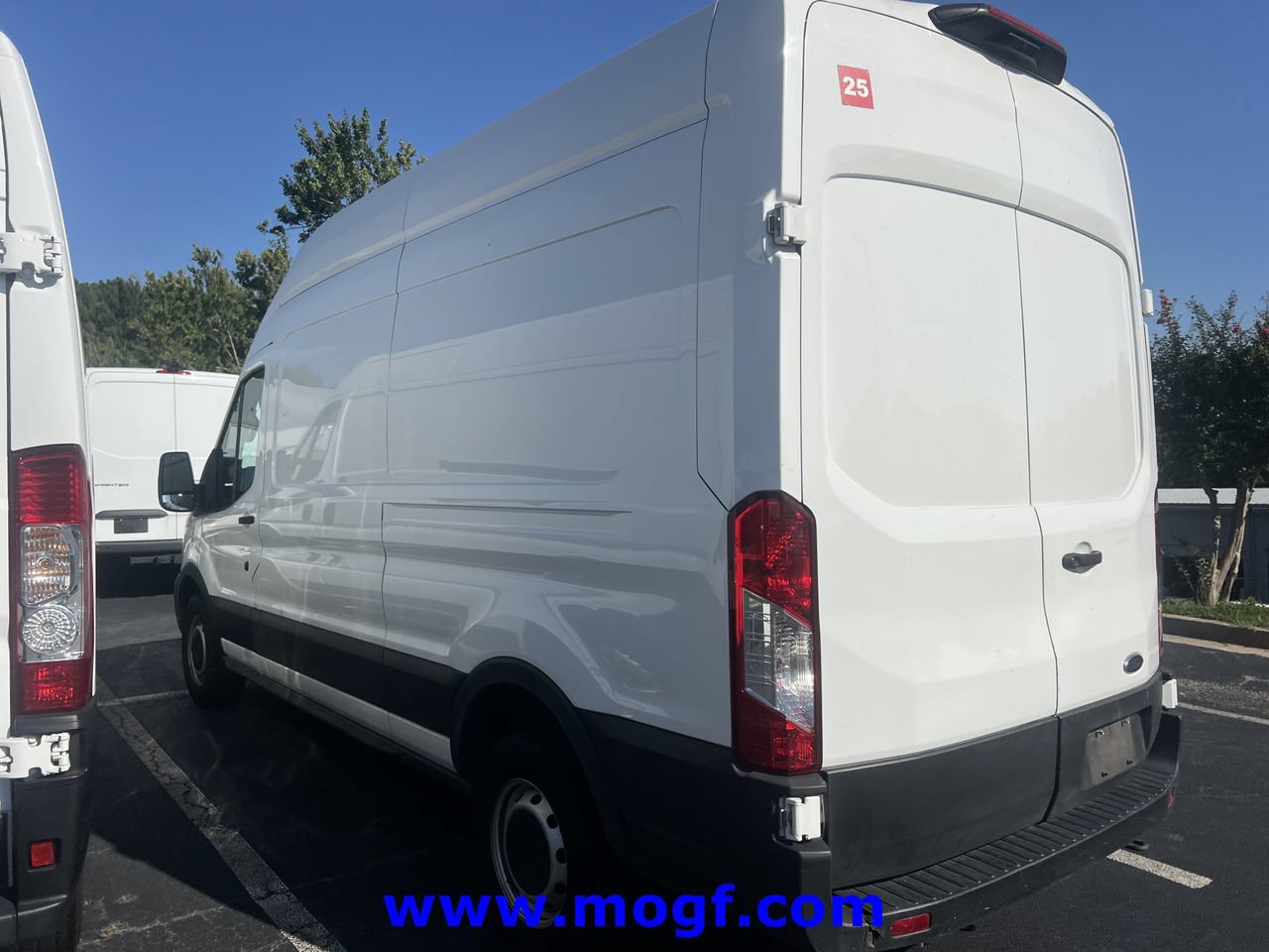 Used 2023 Ford Transit 250 148 High Roof w/ Load Area Protection Package RWD image 2