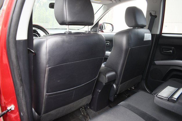 Used 2012 Mitsubishi Outlander SE AWD/4WD image 21