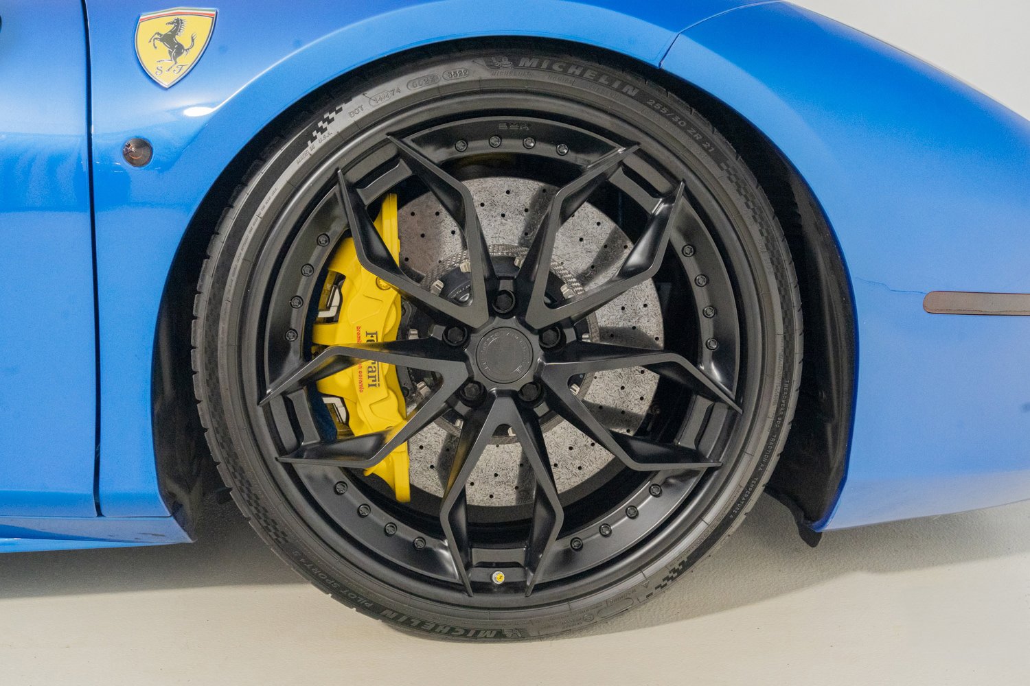 Used 2017 Ferrari 488 Spider RWD image 24