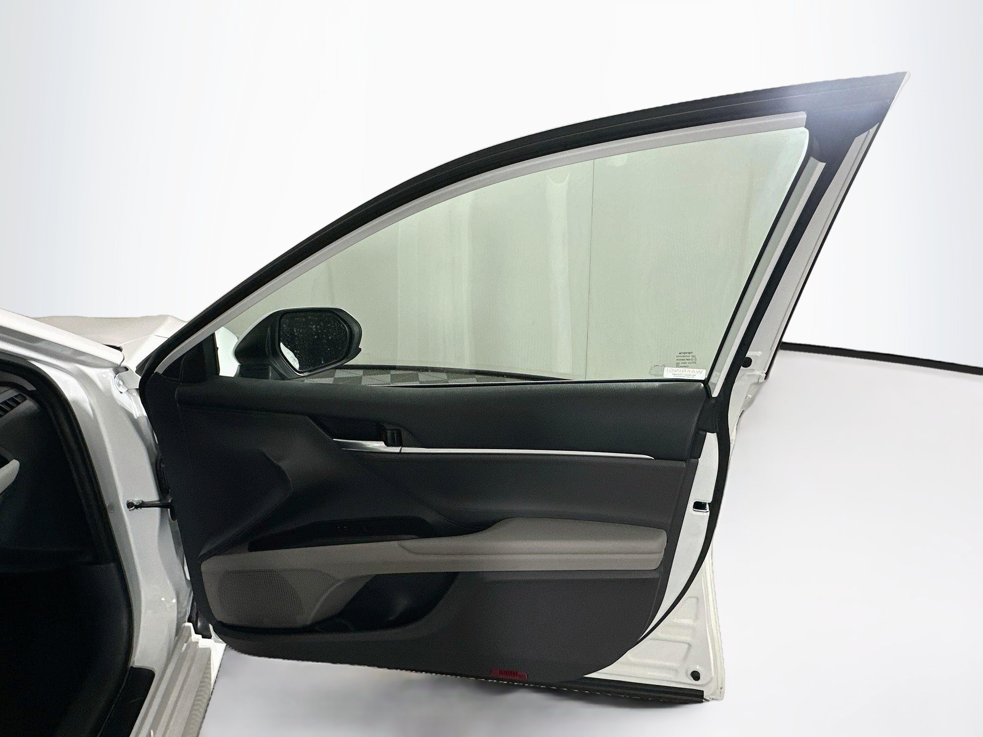 Used 2023 Toyota Camry LE FWD image 29