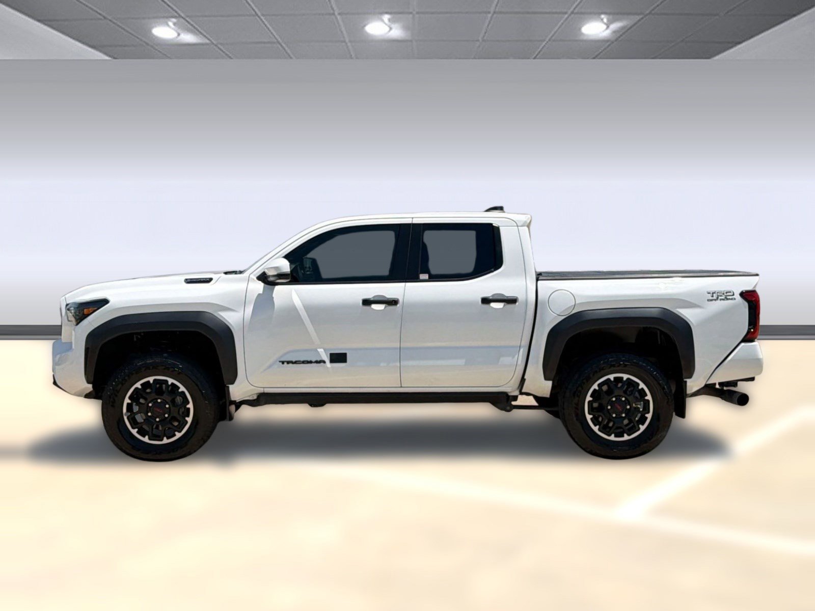 Used 2024 Toyota Tacoma TRD Off-Road w/ TRD Off Road Upgrade Package AWD/4WD image 2