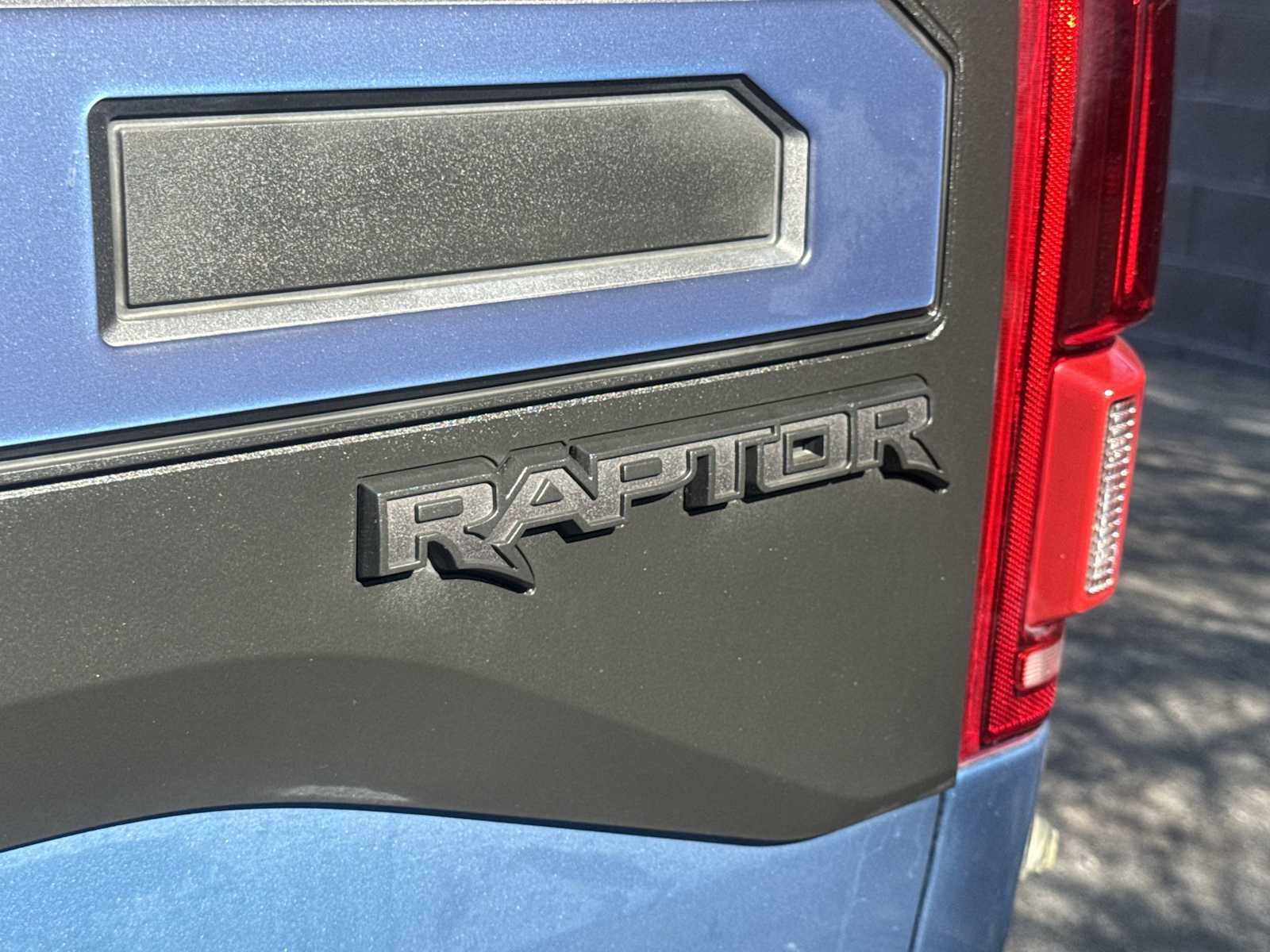 Used 2019 Ford F150 Raptor w/ Equipment Group 802A Luxury AWD/4WD image 11