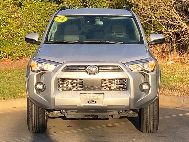 Used 2024 Toyota 4Runner SR5 image 2