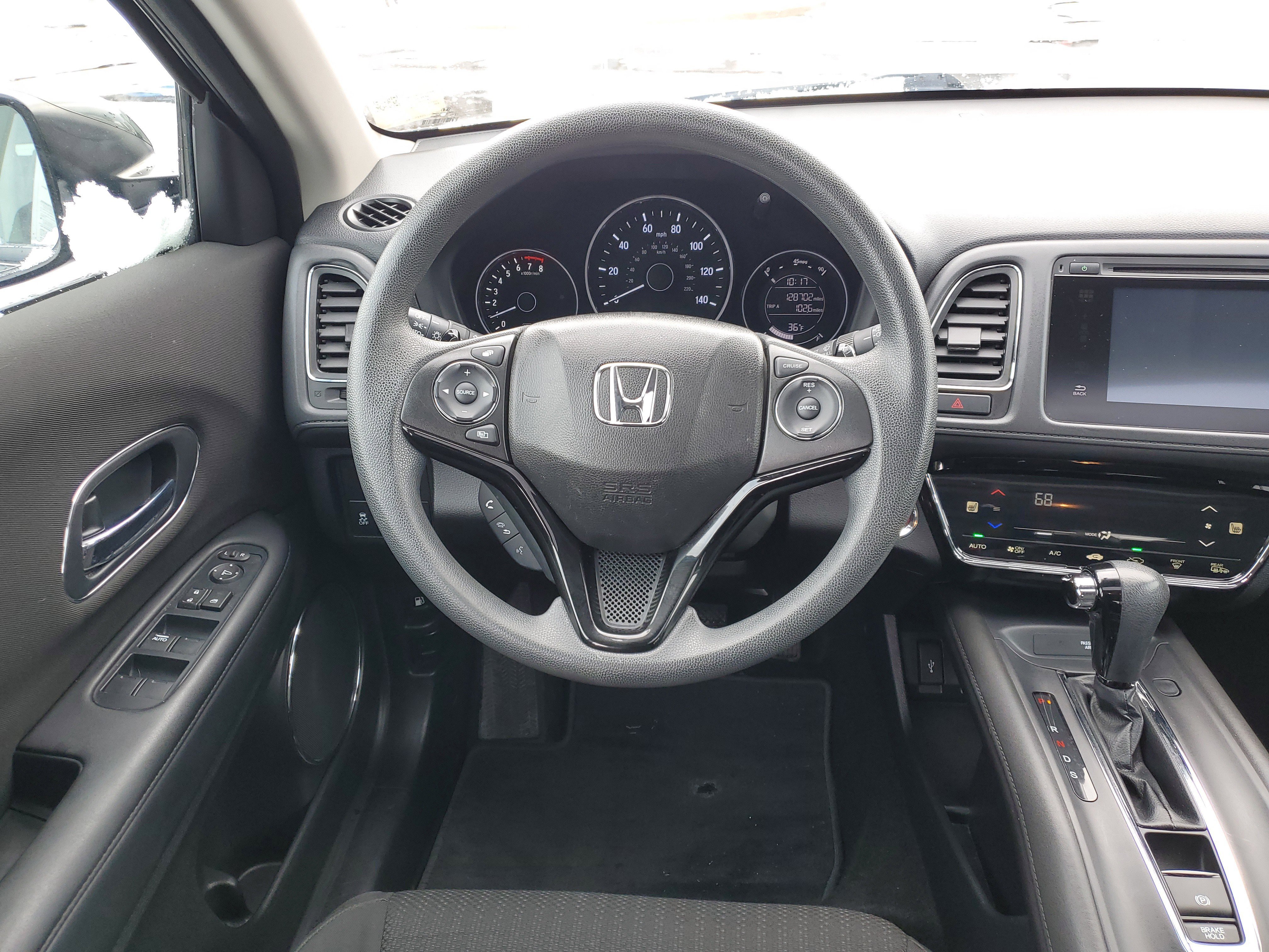 Used 2018 Honda HR-V EX image 10