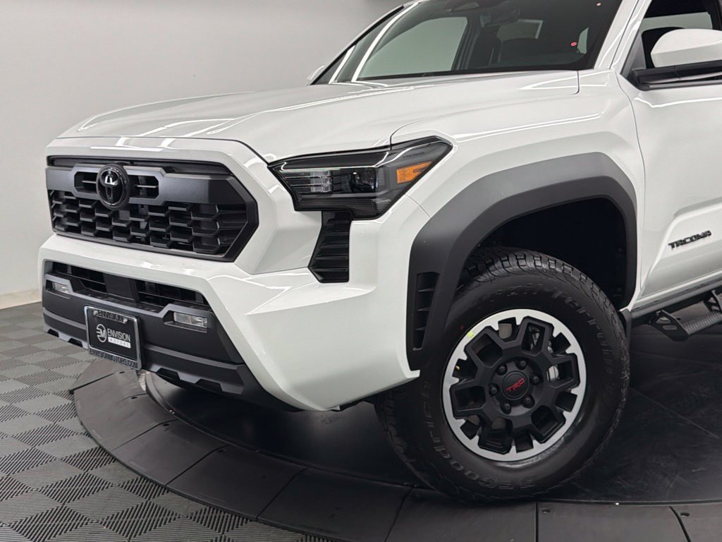 New 2026 Toyota Tacoma TRD Off-Road AWD/4WD image 3