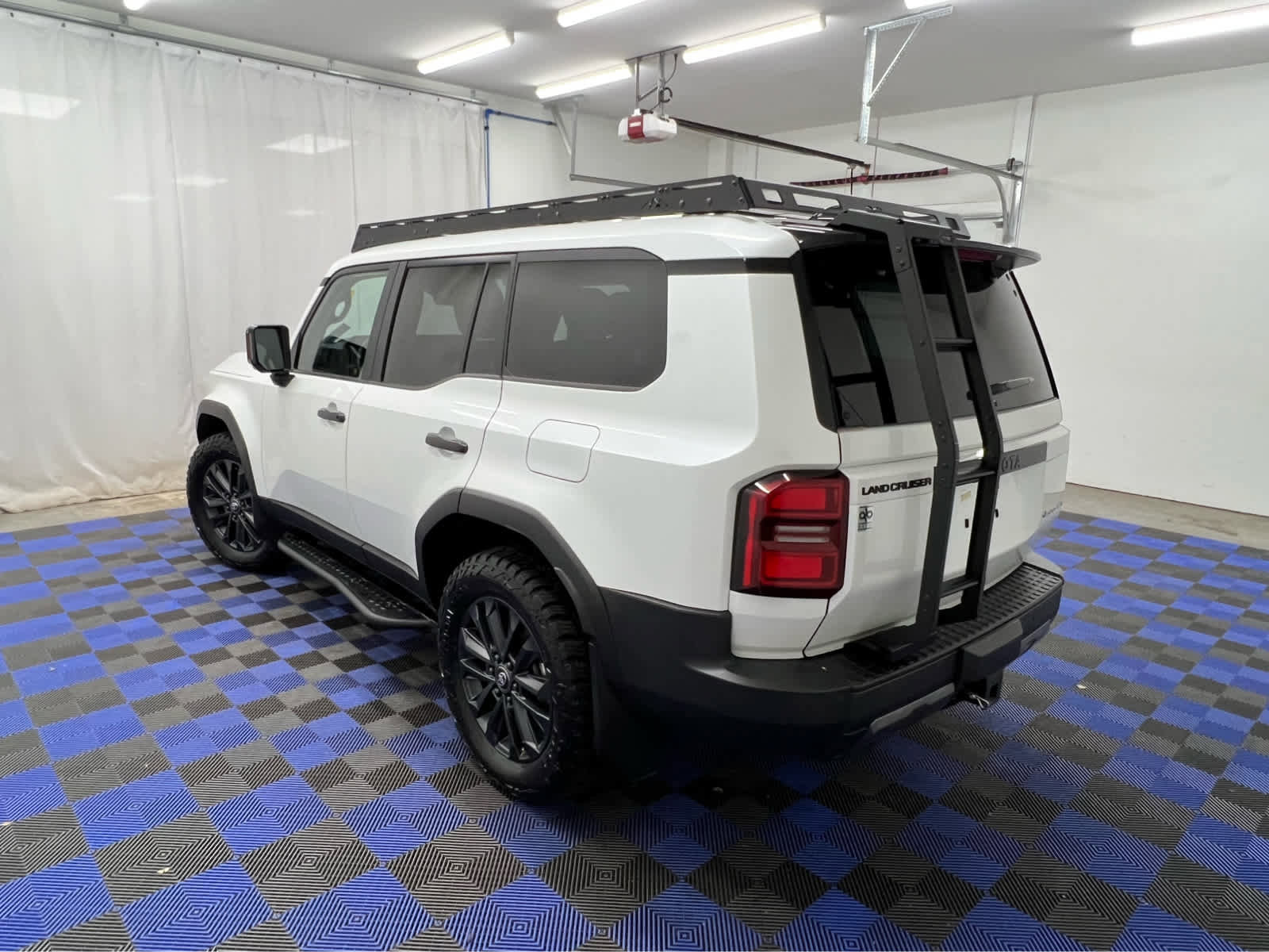 Used 2025 Toyota Land Cruiser image 4