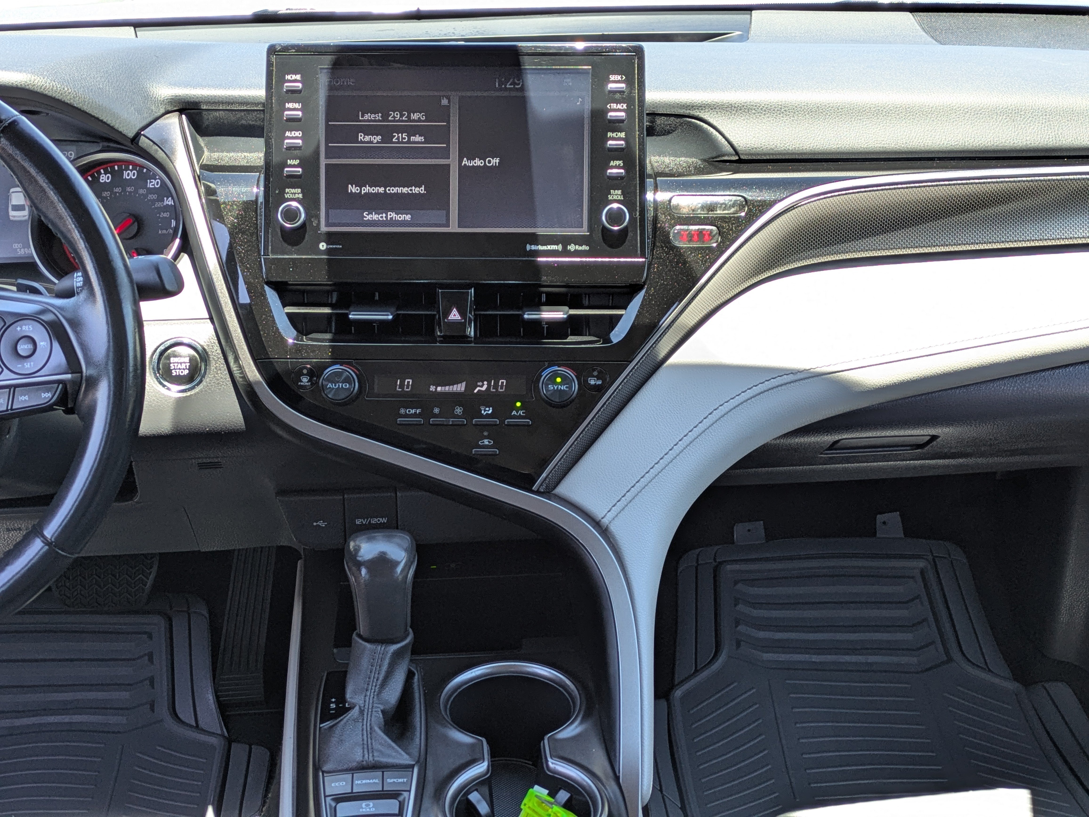 Used 2024 Toyota Camry XSE FWD image 16