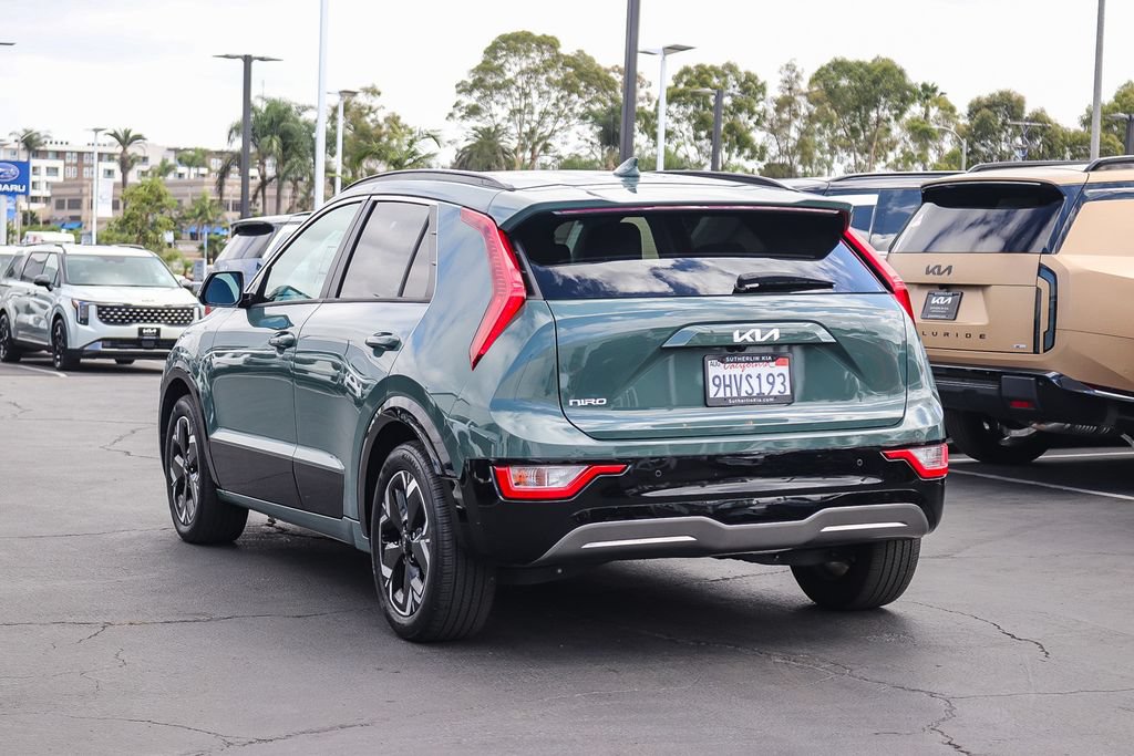 Certified 2023 Kia Niro Wind FWD image 6