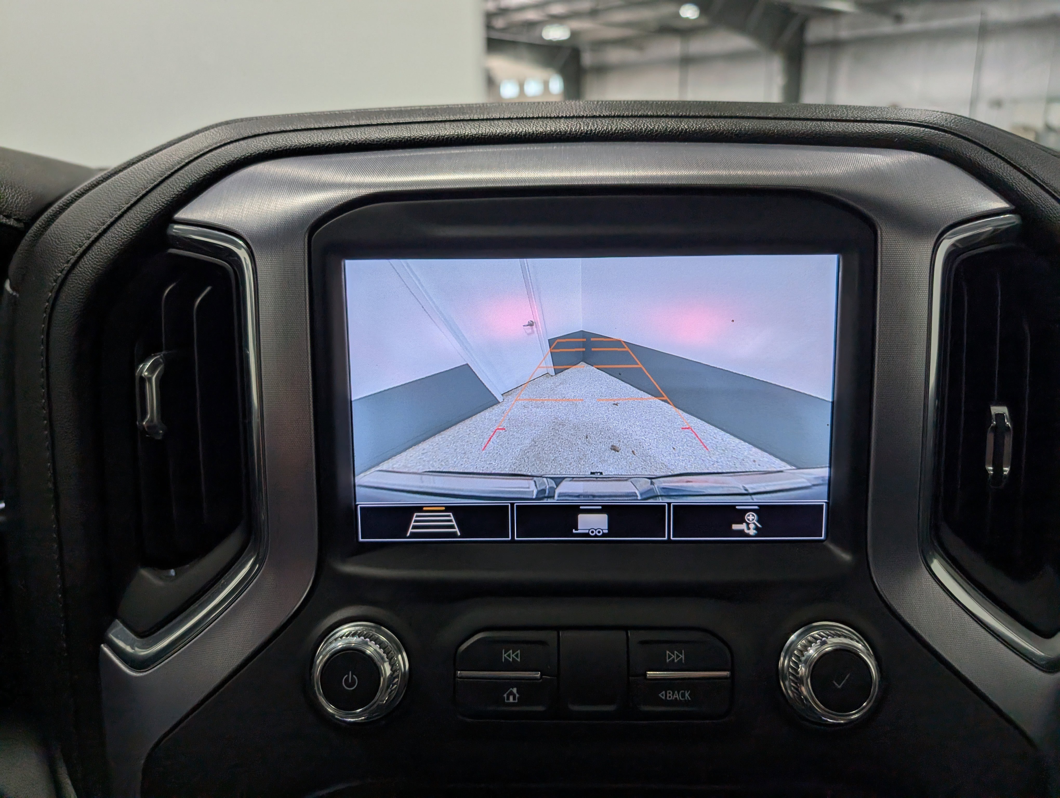 Used 2020 GMC Sierra 1500 SLT w/ SLT Premium Plus Package image 31