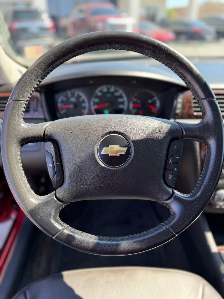 Used 2014 Chevrolet Impala LTZ FWD image 23