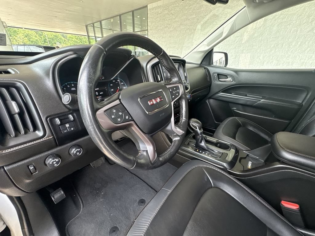 Certified 2022 GMC Canyon AT4 w/ Trailering Package AWD/4WD image 10