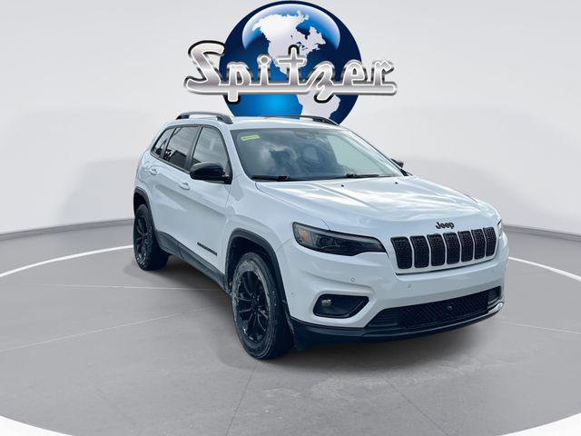 Certified 2023 Jeep Cherokee Altitude Lux image 2